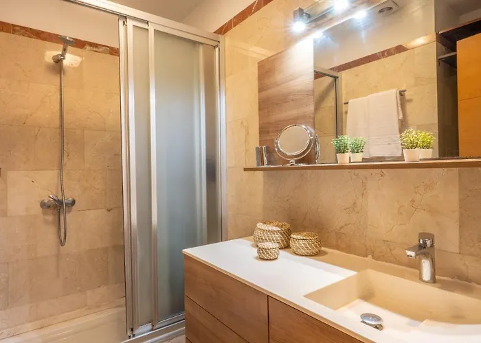 Centrico En * سانتا كروز دي تينيريف